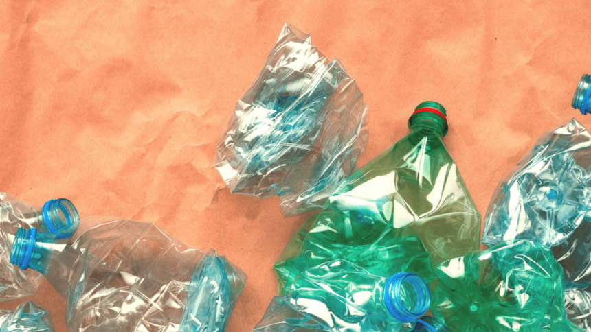 La bugia del riciclaggio della plastica