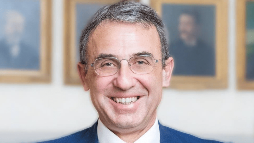 Sergio Costa, l’ambiente all’italiana