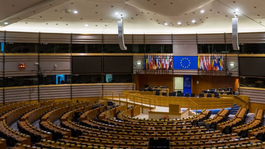 Il Parlamento Europeo approva nuove regole per l’uso di sangue e tessuti umani