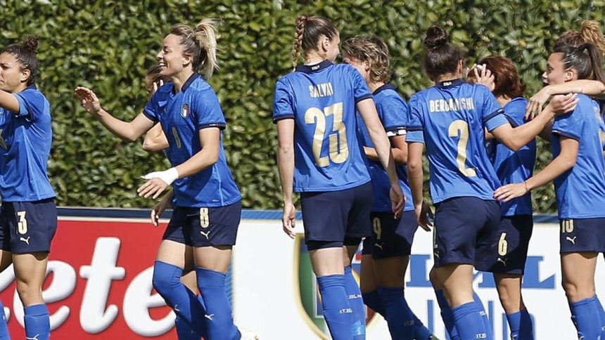 Che bello il professionismo delle donne del calcio…pagato dallo Stato