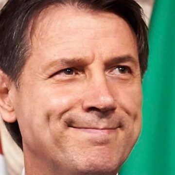 Giuseppe Conte, vita privata: infanzia, matrimonio, figlio, compagna