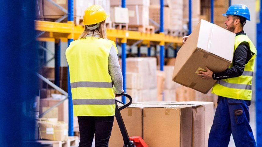 Dal commercio alla logistica: il grande travaso di lavoratori