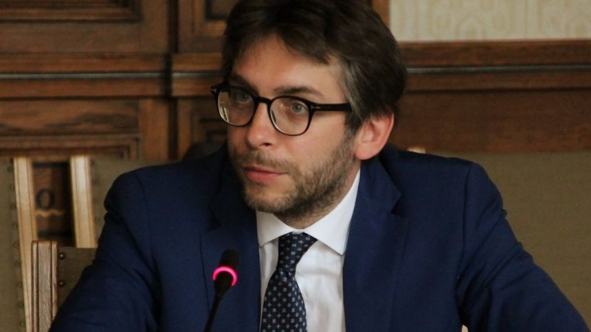 Chi è Pierfrancesco Maran: carriera politica e vita privata