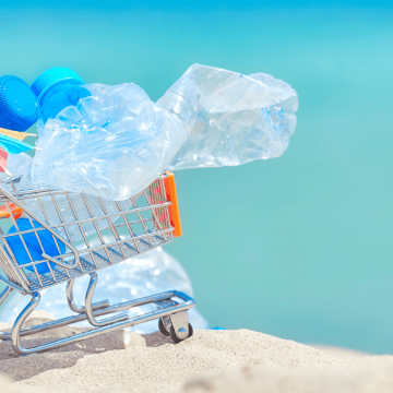Plastic tax, l’eterno rinvio della tassa che tutti odiano
