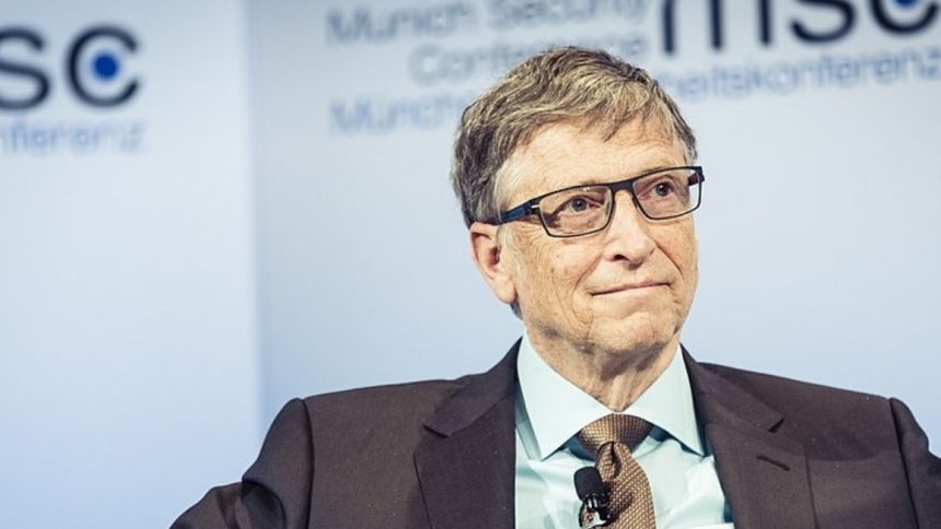 bill gates L’idolo della pandemia finito al centro degli scandali: la caduta di Bill Gates