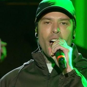Fedez truffa 100mila euro