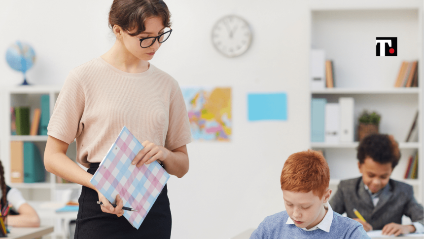 Faccio anche l’insegnante. Il secondo lavoro dei docenti in Italia