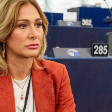 chi è Francesca Donato