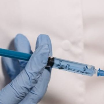 Terza dose vaccino come prenotarsi