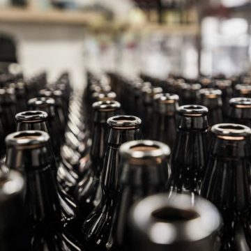 vuoto a rendere vetro Il riciclo? Non basta più. Torna il vuoto a rendere