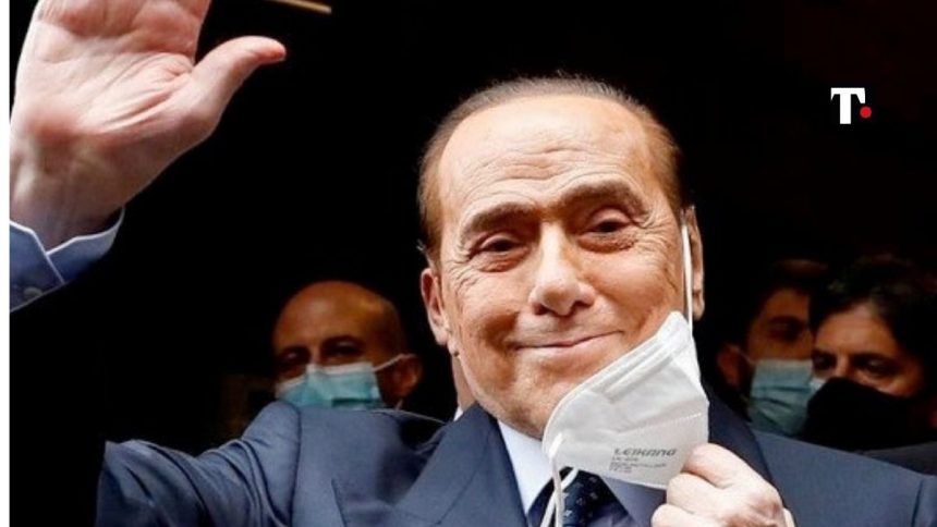 Campagna elettorale, Berlusconi promette le “pensioni a 1000 euro”