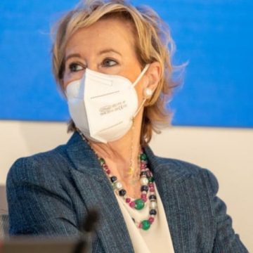 Mascherine al chiuso in Lombardia