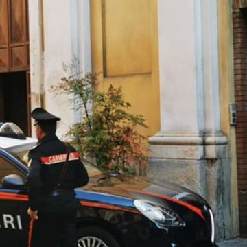 parroco accoltellato