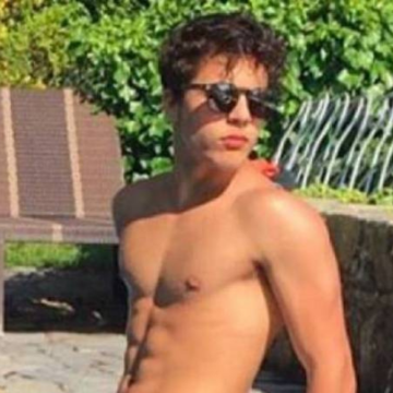 Ciro Grillo bacio video