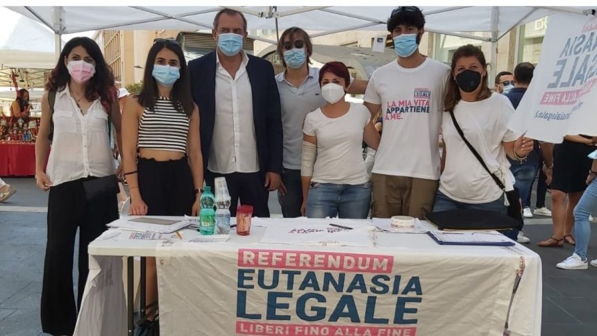 Suicidio assistito: che cos’è? Suicidio assistito: che cos’è?