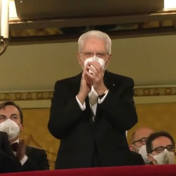 Mattarella San Carlo Napoli