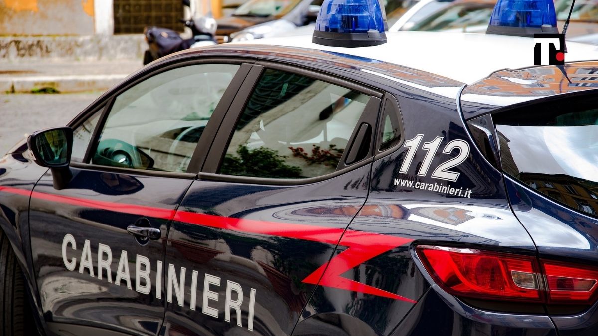Torino carabiniere accoltellato