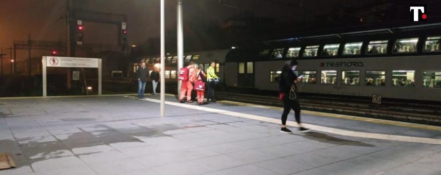 violenza treno milano varese