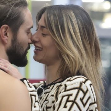 Alex Belli esce dalla casa Alex Belli esce dalla casa