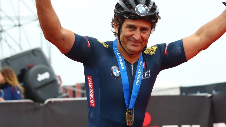 Alex Zanardi torna a casa Alex Zanardi torna a casa