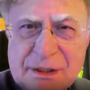 Red Ronnie incidente: va a sbattere in autostrada. Il suo messaggio social