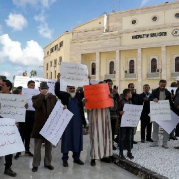 Libia senza pace. Elezioni cancellate a 48 ore dal voto, chi comanda ora a Tripoli
