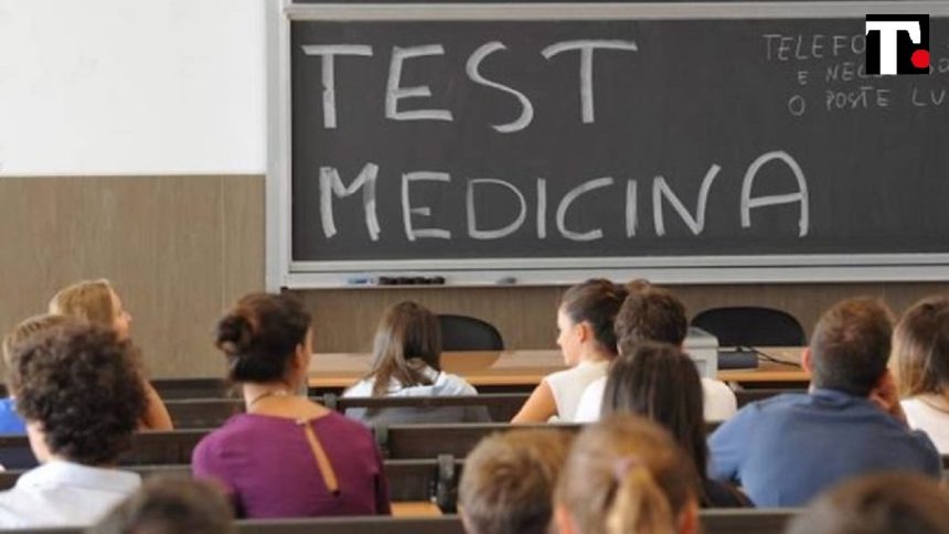 Mancano i medici, ma le facoltà di Medicina restano a numero chiuso. Varie & Eventuali