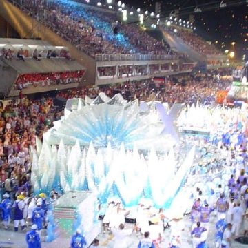Covid, Carnevale di Rio 2022