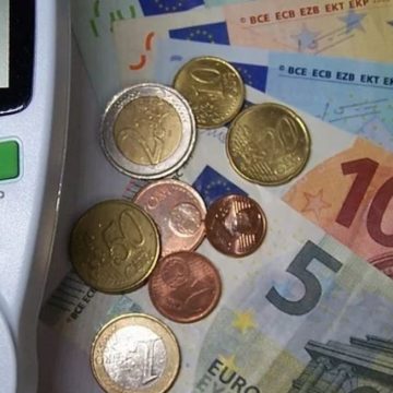 Aumento bollette luce e gas 2022