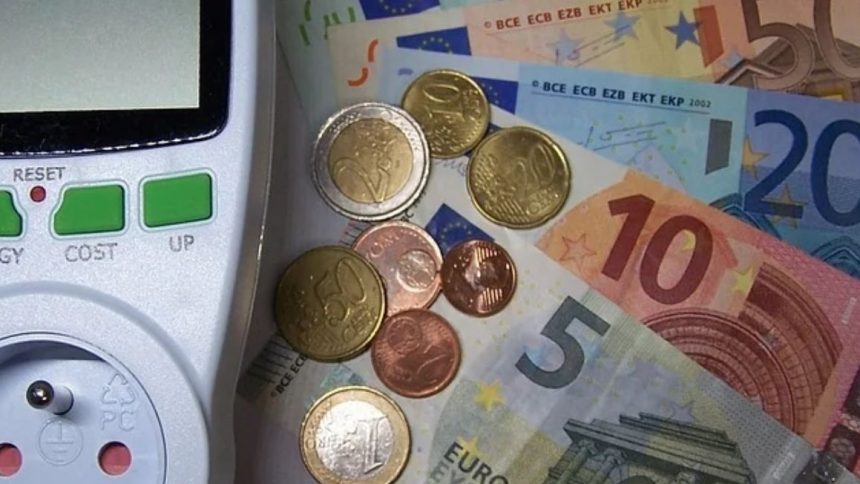 Aumento bollette luce e gas 2022 Aumento bollette luce e gas 2022
