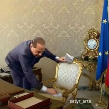 Berlusconi al Quirinale: le vignette più divertenti