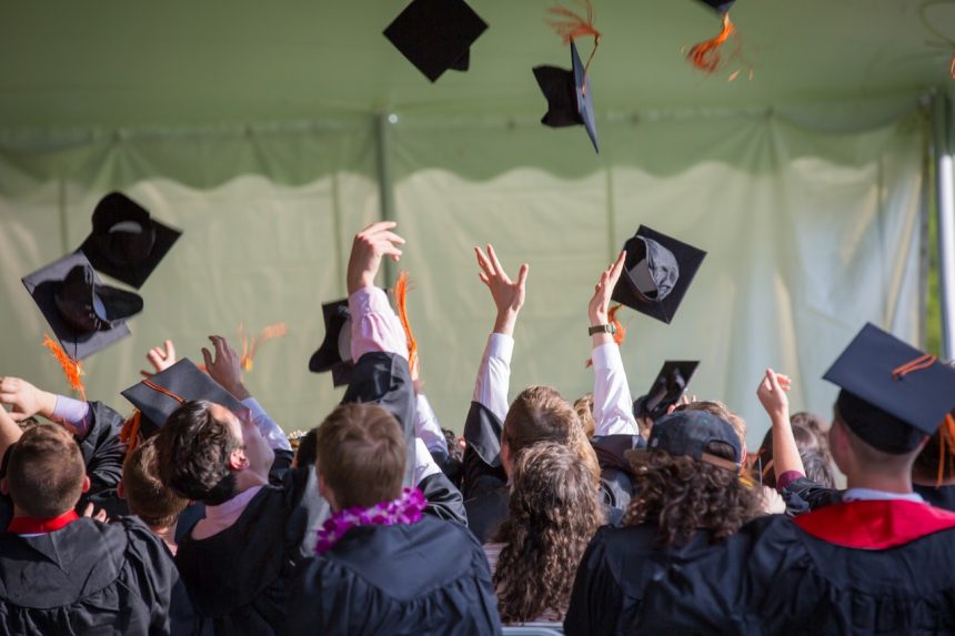 Educazione 2030: cinque scenari per il futuro della formazione e del talento