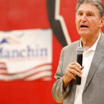 Manchin, il picconatore dem che affossa il piano welfare e clima di Biden