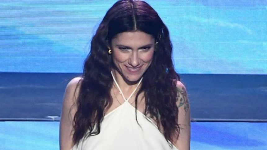 Di cosa parla la canzone di Elisa