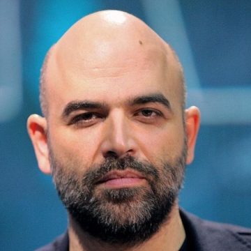 Chi è Roberto Saviano: compagna, scorta, dove vive, libri