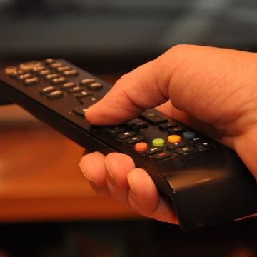 Programmi tv che saltano per la guerra