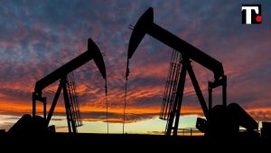 Esg e petrolio, la corsa a ostacoli dei fondi "sostenibili"