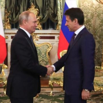 L'incontro tra Putin e Conte