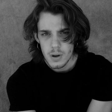 Chi è Matteo Oscar Giuggioli