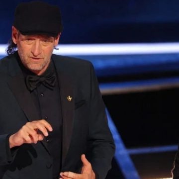 Chi è il padre di Troy Kotsur