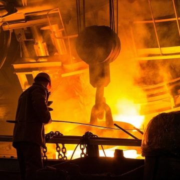 Guerra e siderurgia, un’altra bomba sull’economia italiana