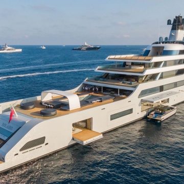 Ecco dove sono gli yacht degli oligarchi russi che tagliano la corda