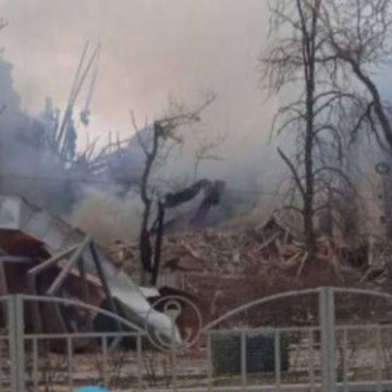 teatro mariupol bombardato