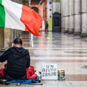 Rapport Bes Istat Povertà, l'allarme Natale della Caritas: un italiano su dieci a rischio - Scarica il report