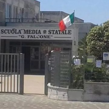 Anzio, ragazzina picchiata a scuola Anzio, ragazzina picchiata a scuola