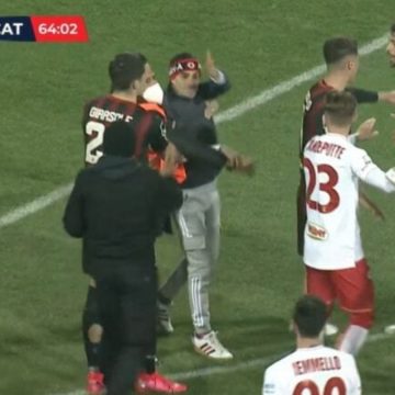 Foggia- Catanzaro, invasione di campo Foggia- Catanzaro, invasione di campo