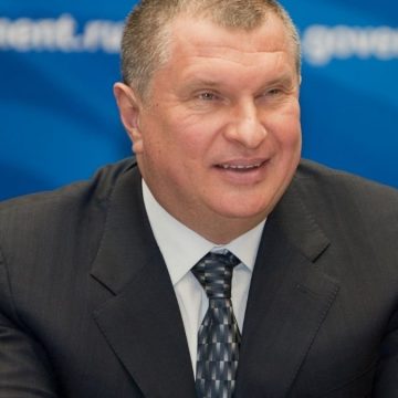 Gli affari di Tronchetti Provera con gli oligarchi della Russia. Dove Pirelli non si ferma