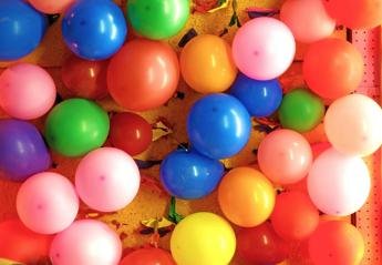 Ambiente, Altroconsumo: 'palloncini per bambini poco sicuri anche per salute'
