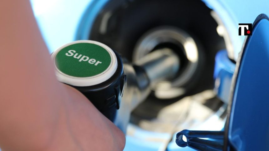 Stop auto a benzina nel 2035