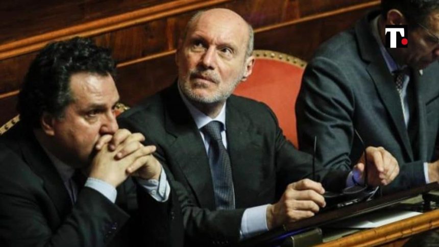 De Falco rinfaccia al M5s: “Se non votano la fiducia Conte li deve espellere”